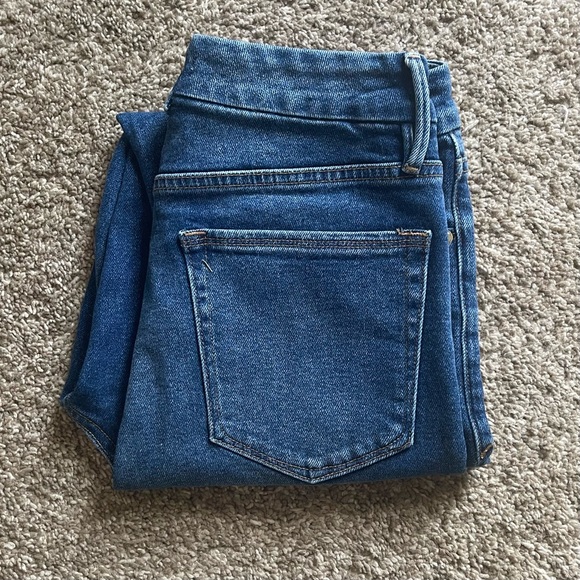 Good American - Good Curve High Waist Skinny Jeans - Picture 13 of 13